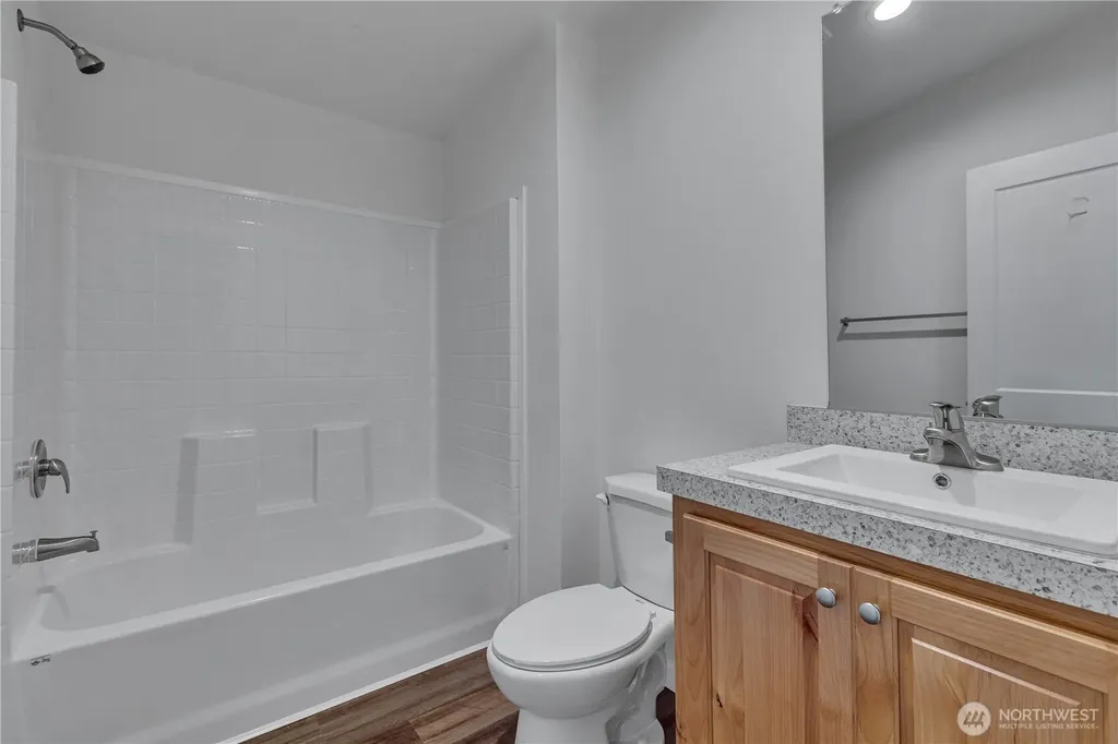 1510 Maple Lane Kent WA 98030