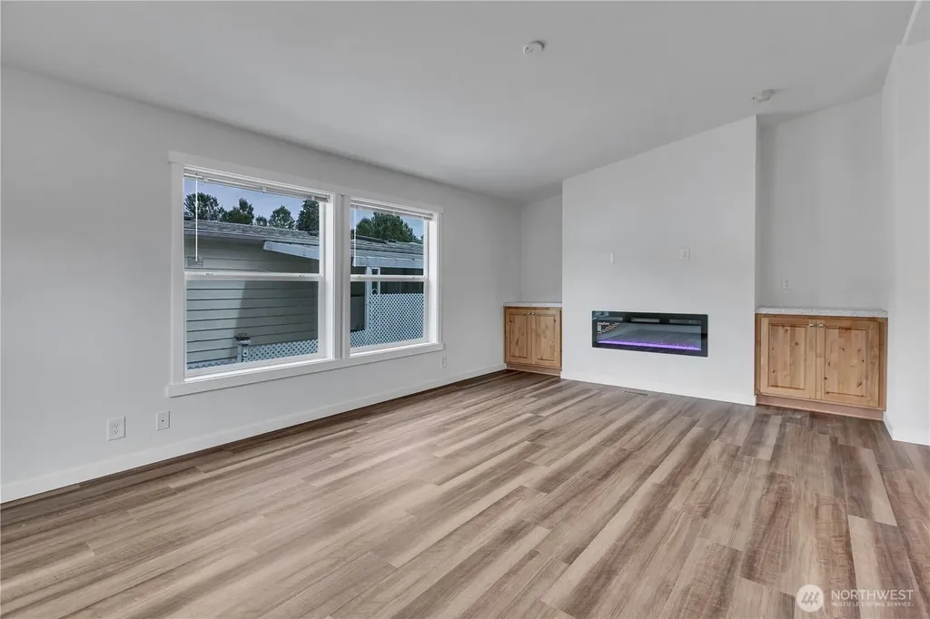 1510 Maple Lane Kent WA 98030
