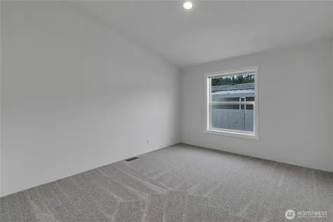 1510 Maple Lane Kent WA 98030
