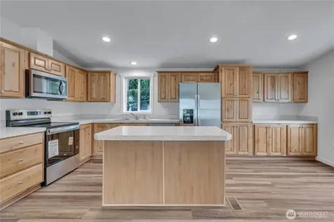 1510 Maple Lane Kent WA 98030
