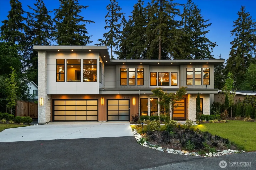 2202 102nd Place SE Bellevue WA 98004