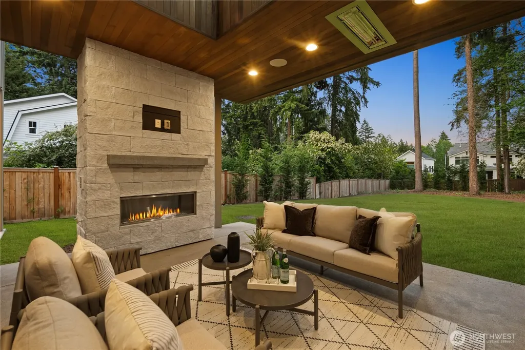 2202 102nd Place SE Bellevue WA 98004