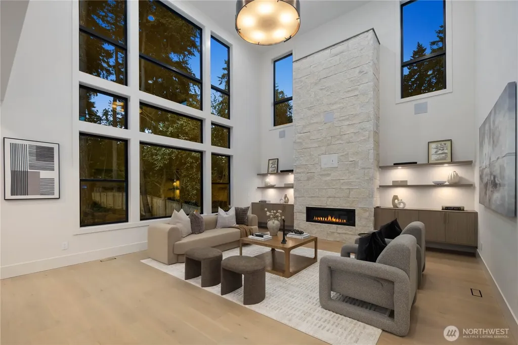 2202 102nd Place SE Bellevue WA 98004