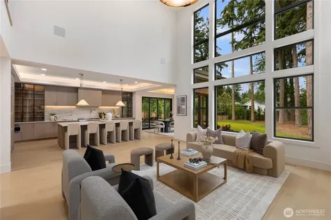 2202 102nd Place SE Bellevue WA 98004