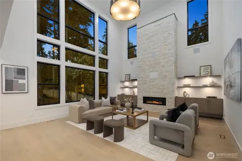 2202 102nd Place SE Bellevue WA 98004