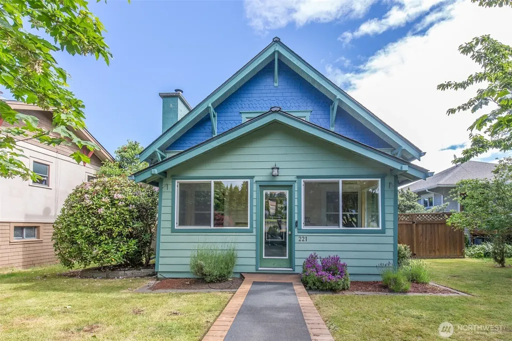 221 W 15th Street Port Angeles WA 98362