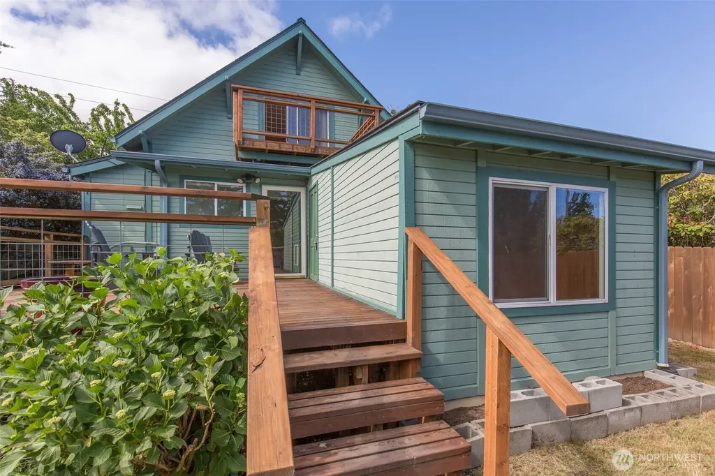 221 W 15th Street Port Angeles WA 98362