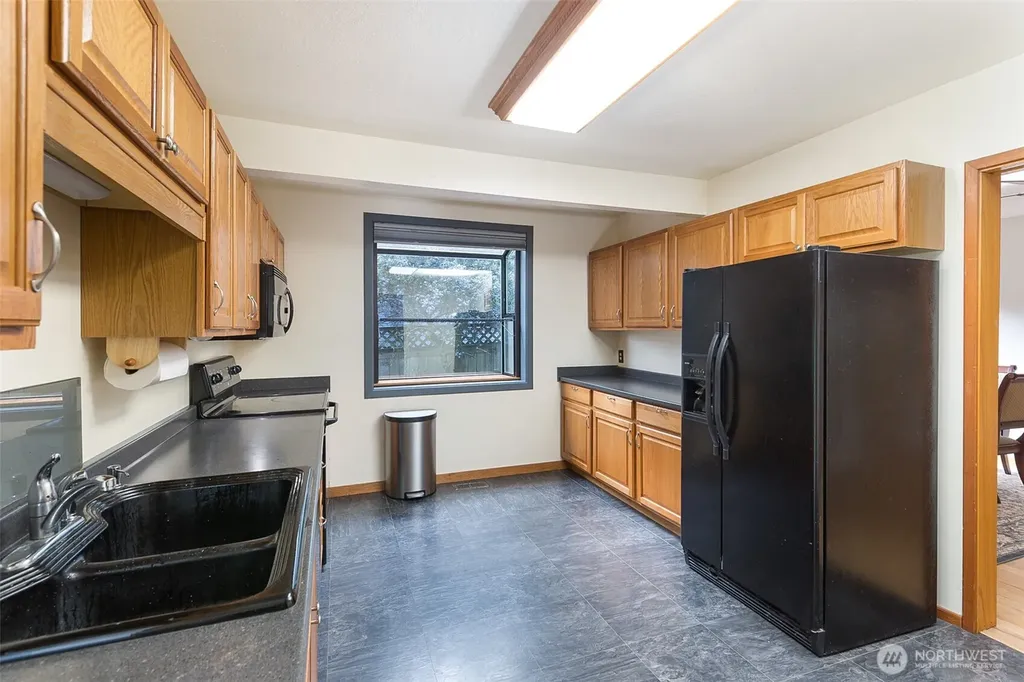 221 W 15th Street Port Angeles WA 98362
