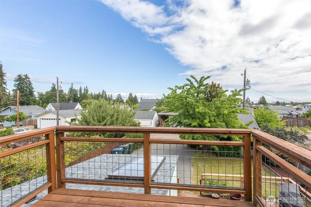 221 W 15th Street Port Angeles WA 98362