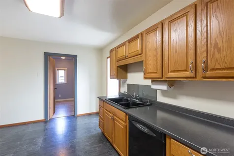 221 W 15th Street Port Angeles WA 98362