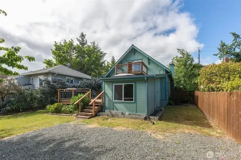 221 W 15th Street Port Angeles WA 98362