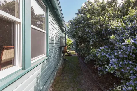 221 W 15th Street Port Angeles WA 98362