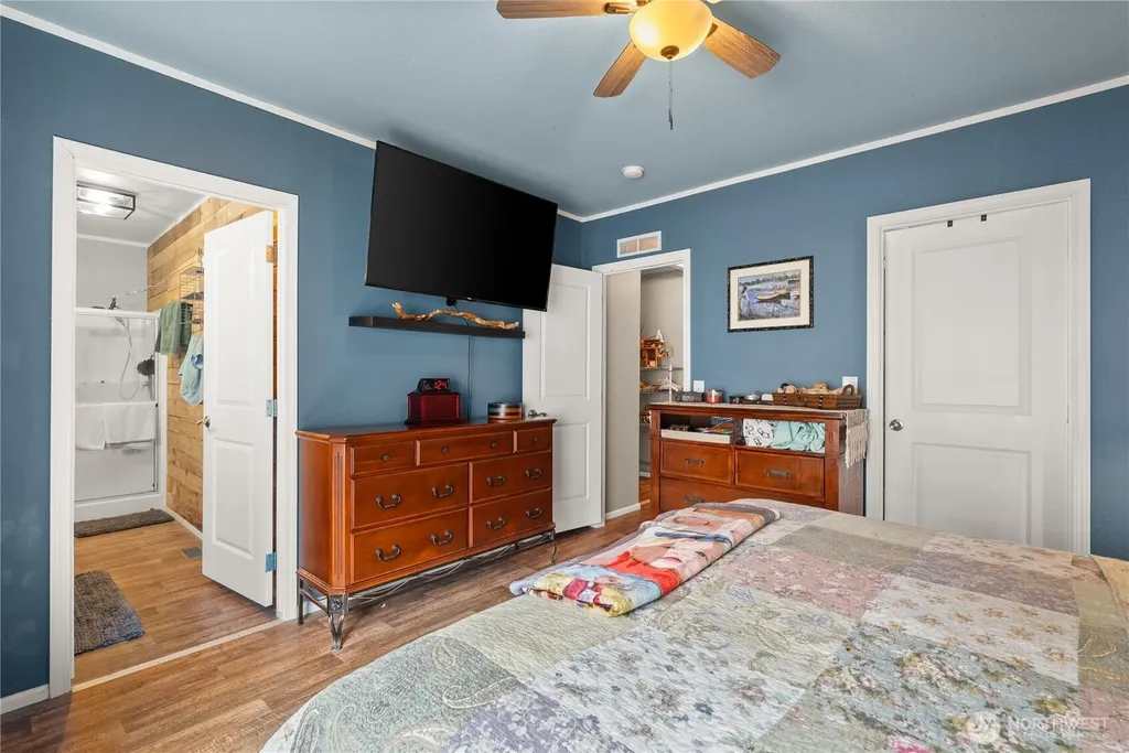 372 Eridani Loop SE Ocean Shores WA 98569