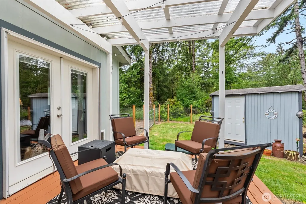 372 Eridani Loop SE Ocean Shores WA 98569