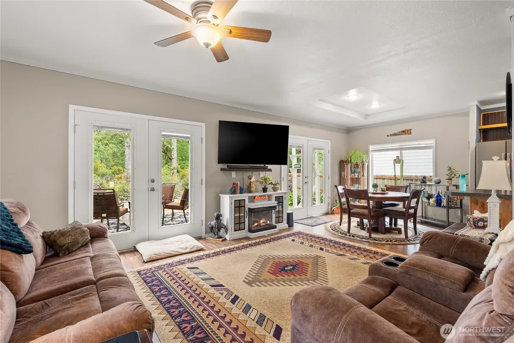 372 Eridani Loop SE Ocean Shores WA 98569