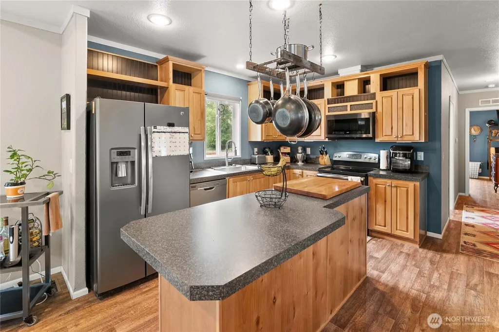 372 Eridani Loop SE Ocean Shores WA 98569