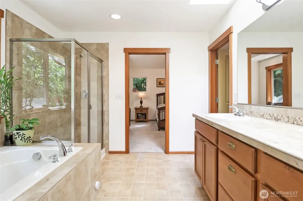 1120 201st Place SW Lynnwood WA 98036