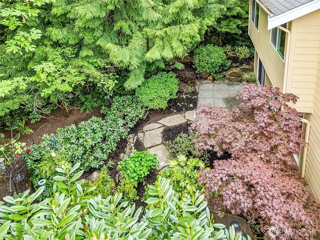 1120 201st Place SW Lynnwood WA 98036