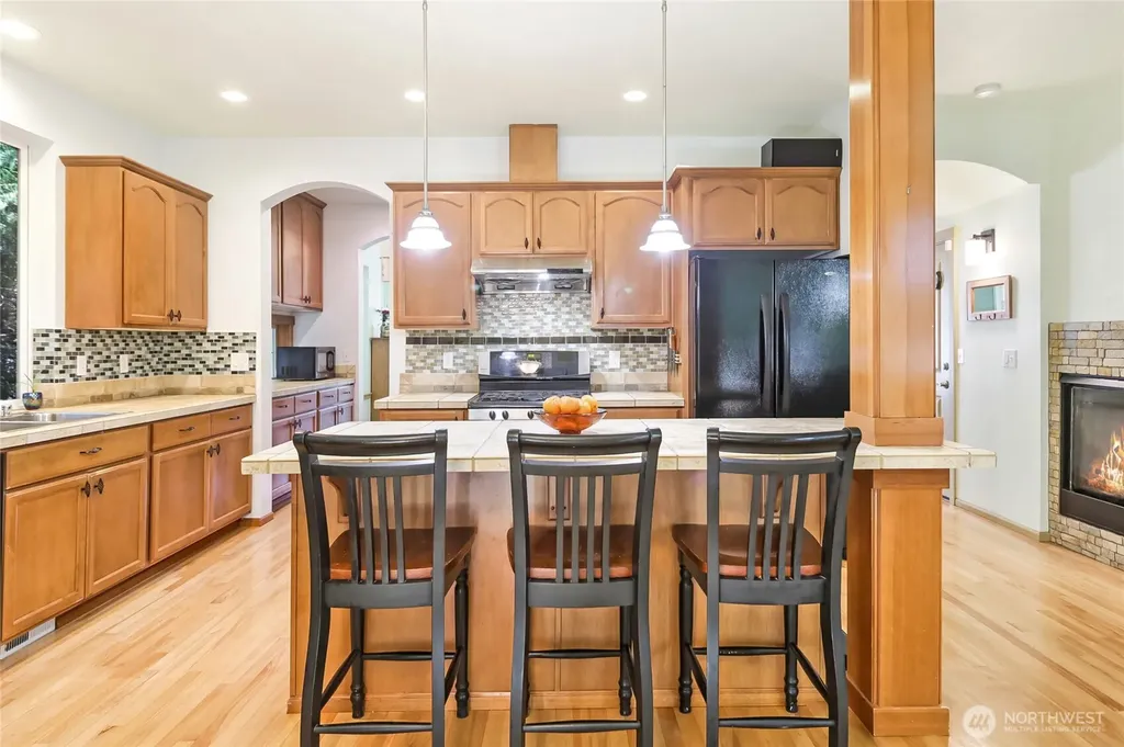 1120 201st Place SW Lynnwood WA 98036