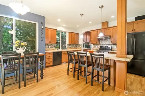 1120 201st Place SW Lynnwood WA 98036