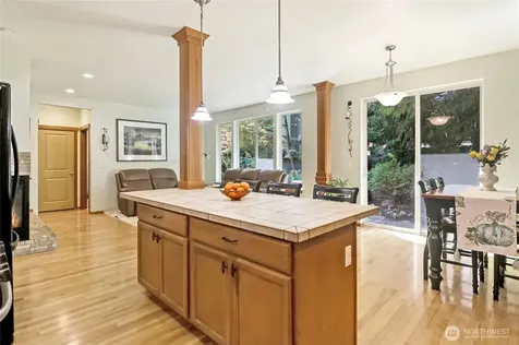 1120 201st Place SW Lynnwood WA 98036