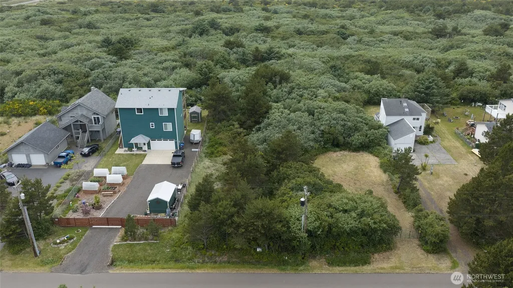 163 Sand Dune Avenue NW Ocean Shores WA 98569