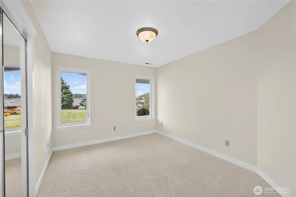 837 Shoshone Drive La Conner WA 98257