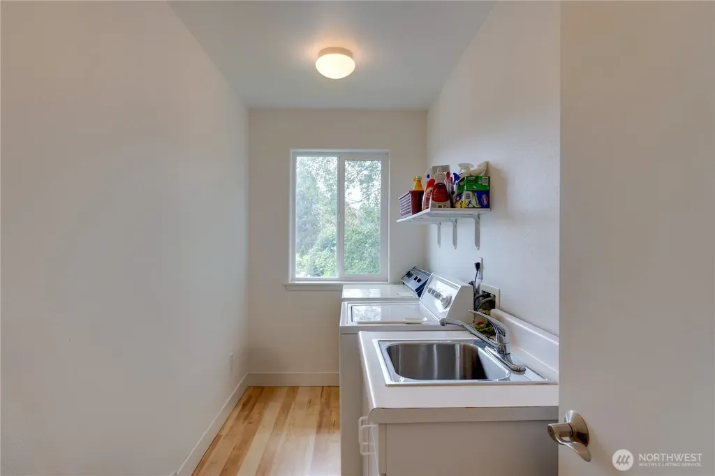 837 Shoshone Drive La Conner WA 98257