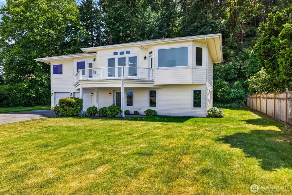 837 Shoshone Drive La Conner WA 98257