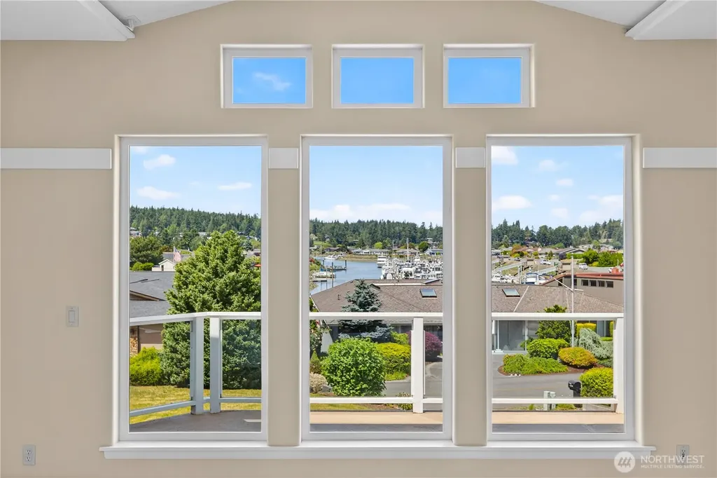 837 Shoshone Drive La Conner WA 98257