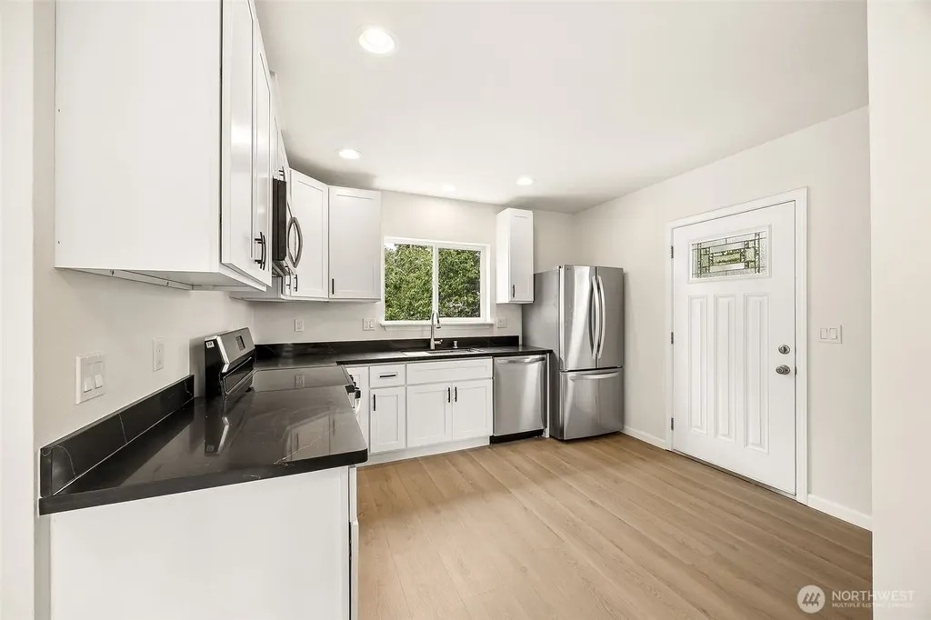 418 Dearborn Avenue Shelton WA 98584