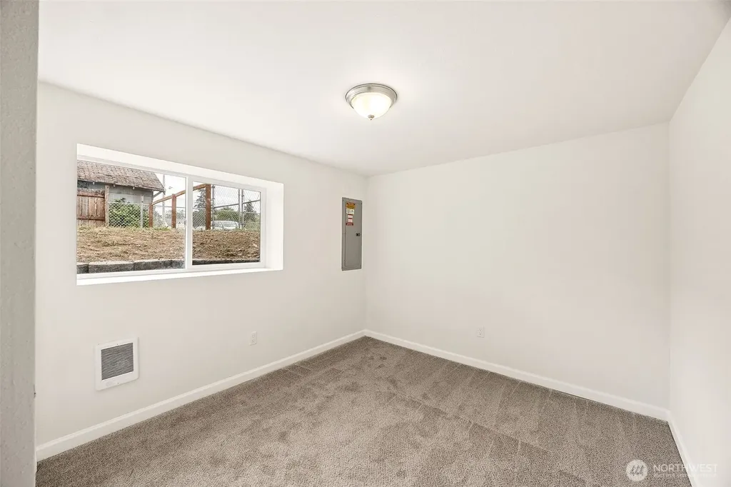 418 Dearborn Avenue Shelton WA 98584
