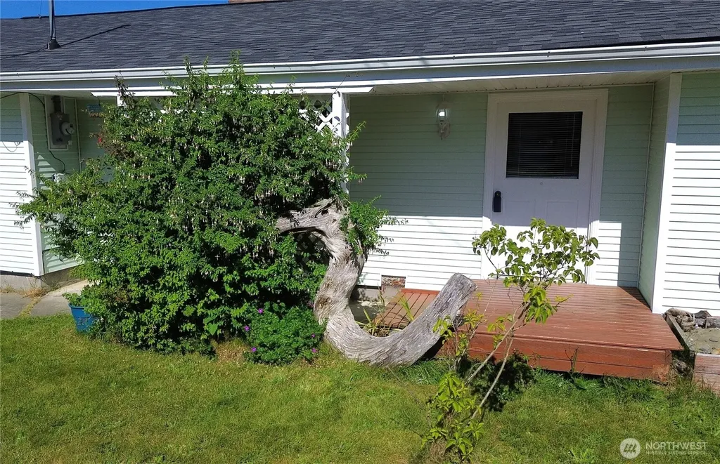 220 Grand Army Westport WA 98595