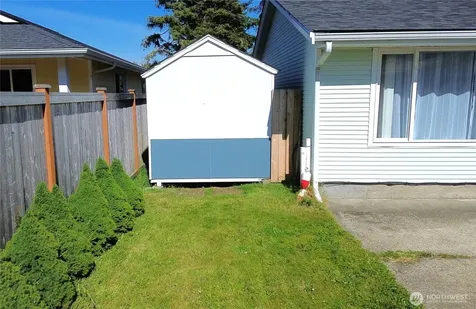 220 Grand Army Westport WA 98595