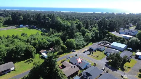 220 Grand Army Westport WA 98595