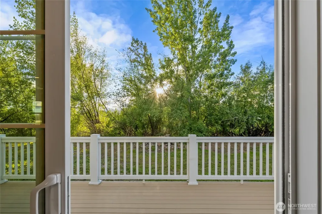 1603 W Dry Creek Ellensburg WA 98926
