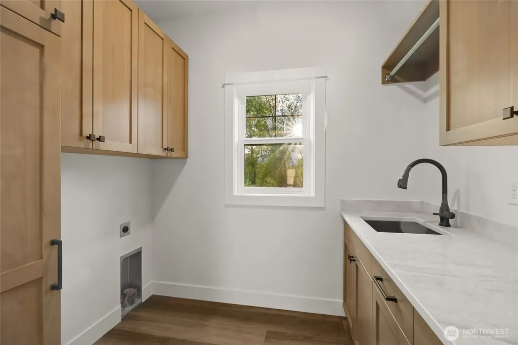 1603 W Dry Creek Ellensburg WA 98926