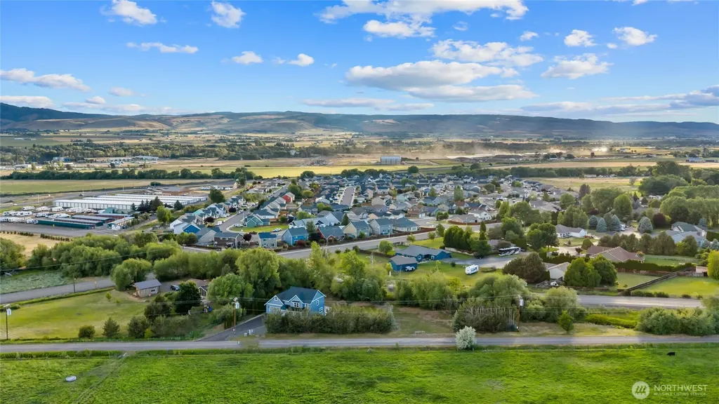 1603 W Dry Creek Ellensburg WA 98926