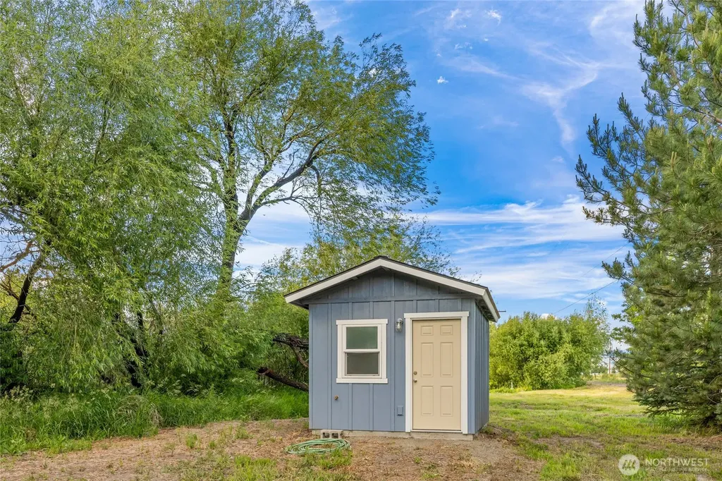 1603 W Dry Creek Ellensburg WA 98926