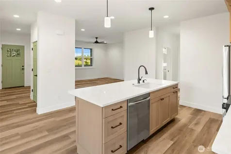 1603 W Dry Creek Ellensburg WA 98926