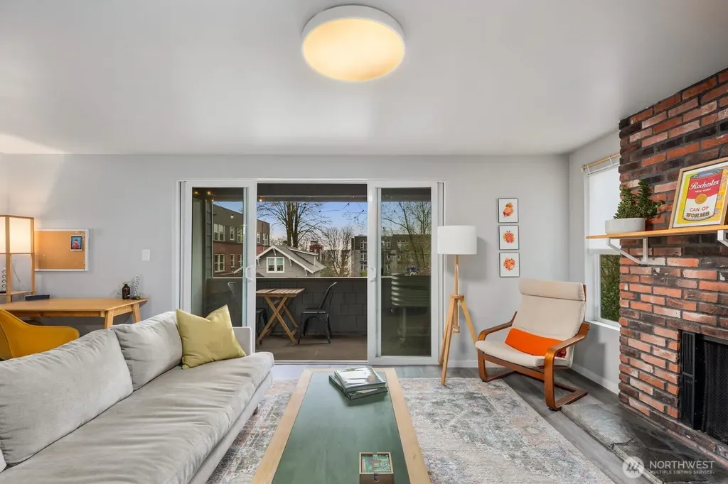 1729 18th Avenue Seattle WA 98122