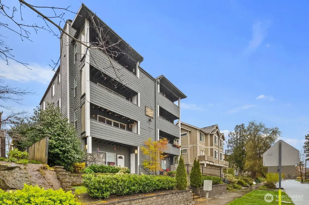 1729 18th Avenue Seattle WA 98122
