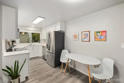 1729 18th Avenue Seattle WA 98122
