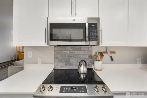 1729 18th Avenue Seattle WA 98122