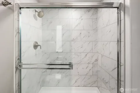 1729 18th Avenue Seattle WA 98122