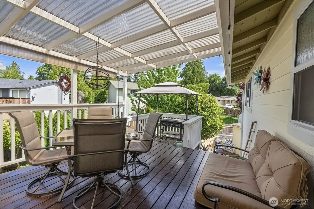 6878 Helena Drive NE Bremerton WA 98311