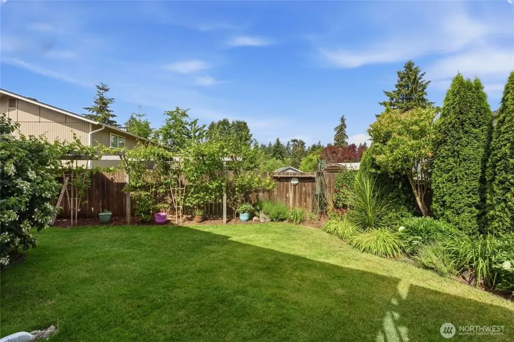6878 Helena Drive NE Bremerton WA 98311