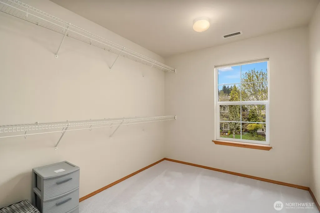 2016 250th Place SE Sammamish WA 98075