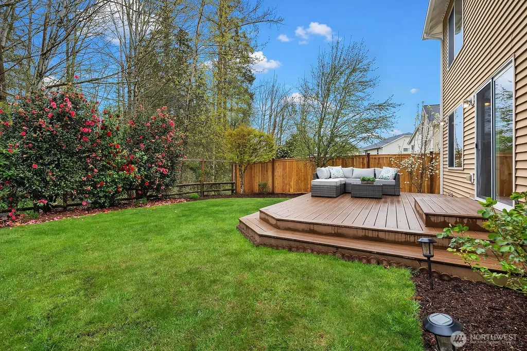 2016 250th Place SE Sammamish WA 98075