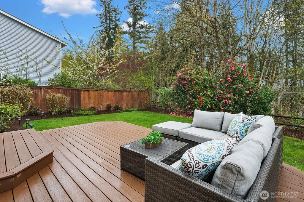 2016 250th Place SE Sammamish WA 98075